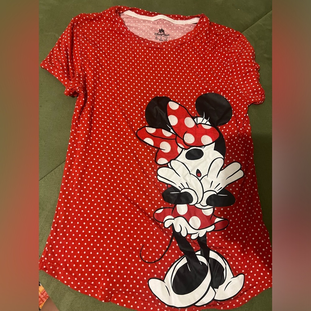 Minnie Mouse shirt
